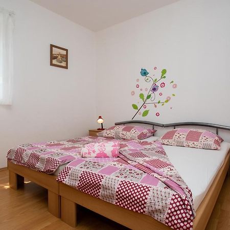 Apartments Katarina Šilo Eksteriør bilde