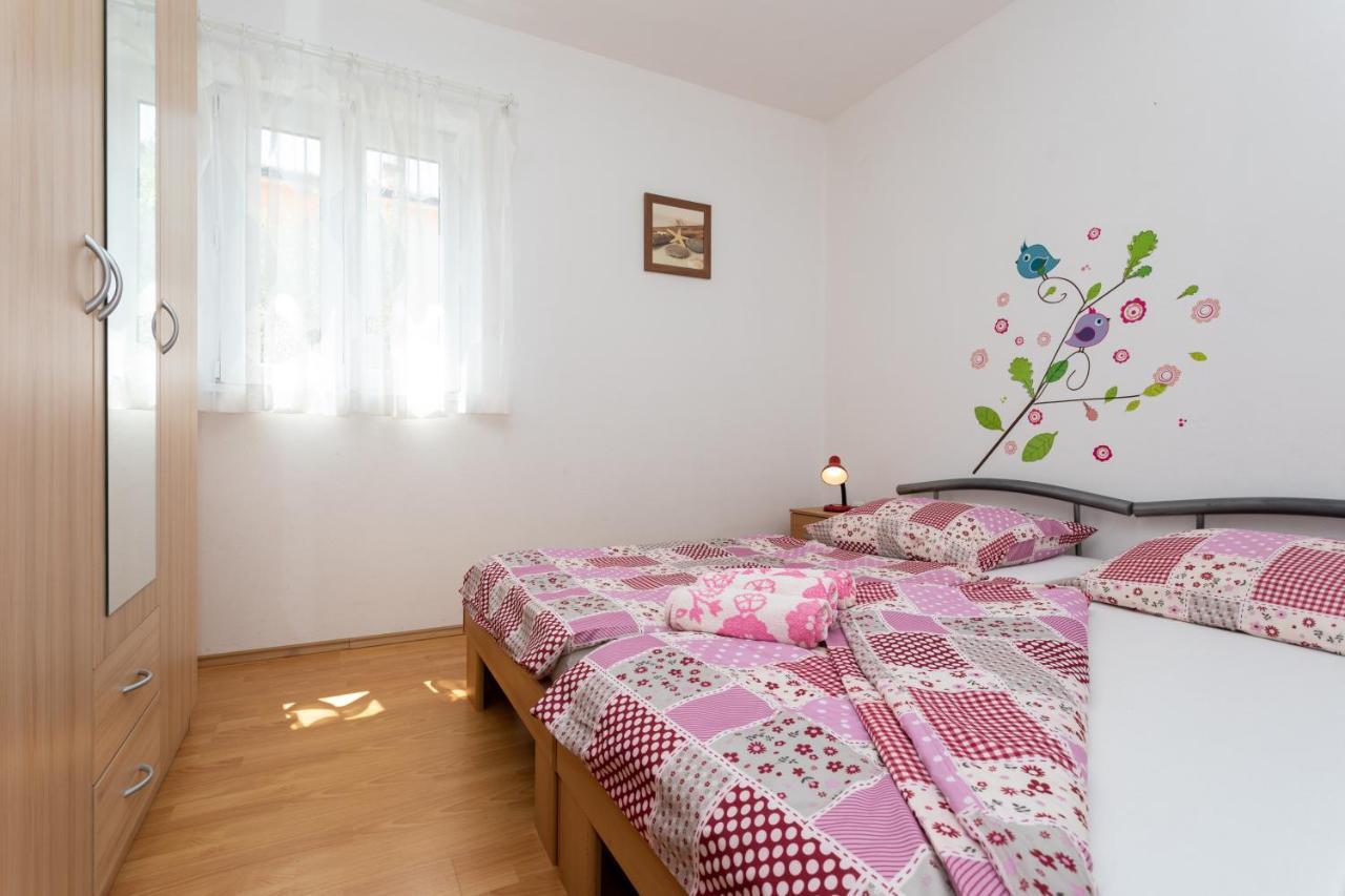 Apartments Katarina Šilo Eksteriør bilde