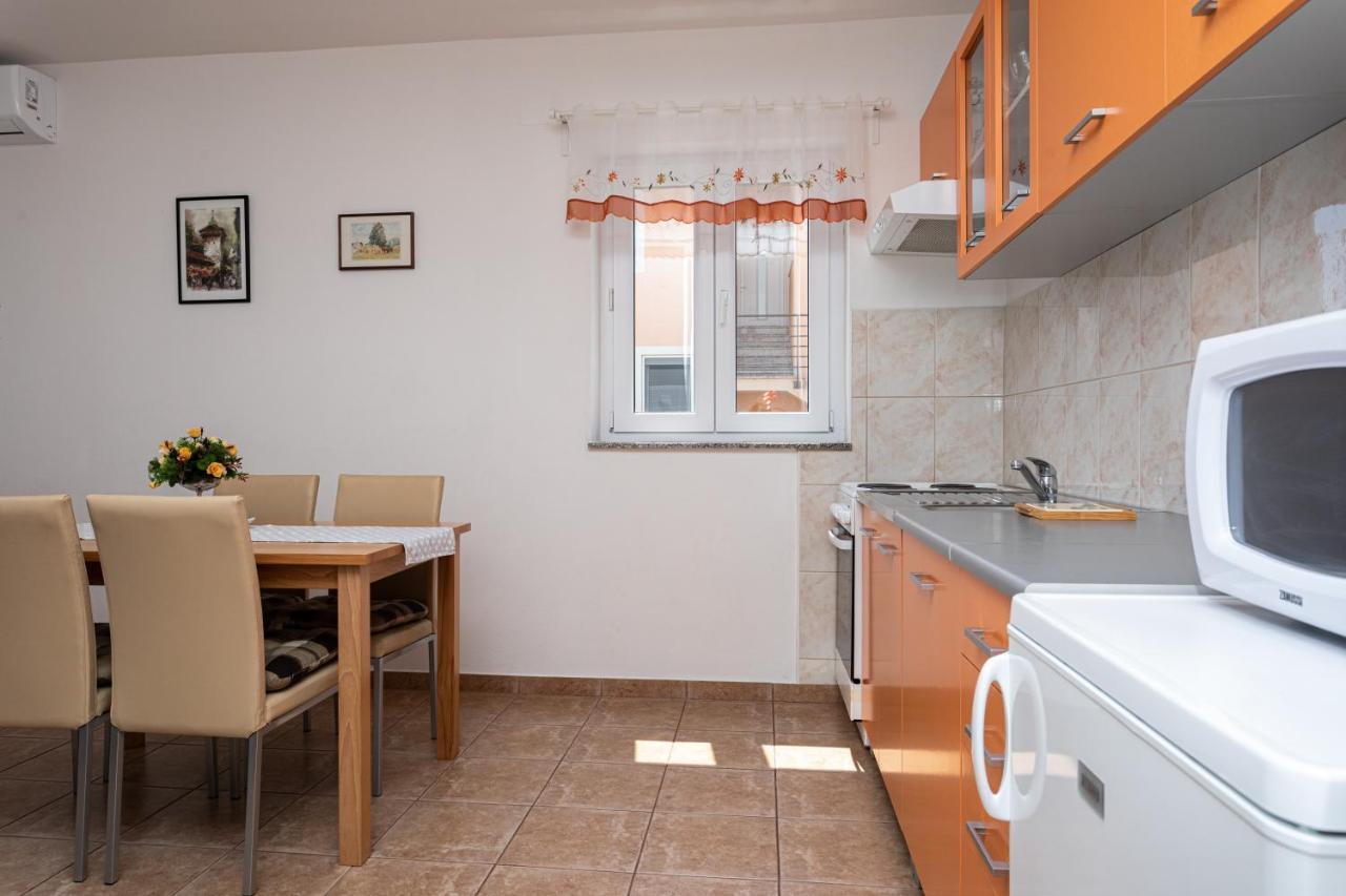 Apartments Katarina Šilo Eksteriør bilde
